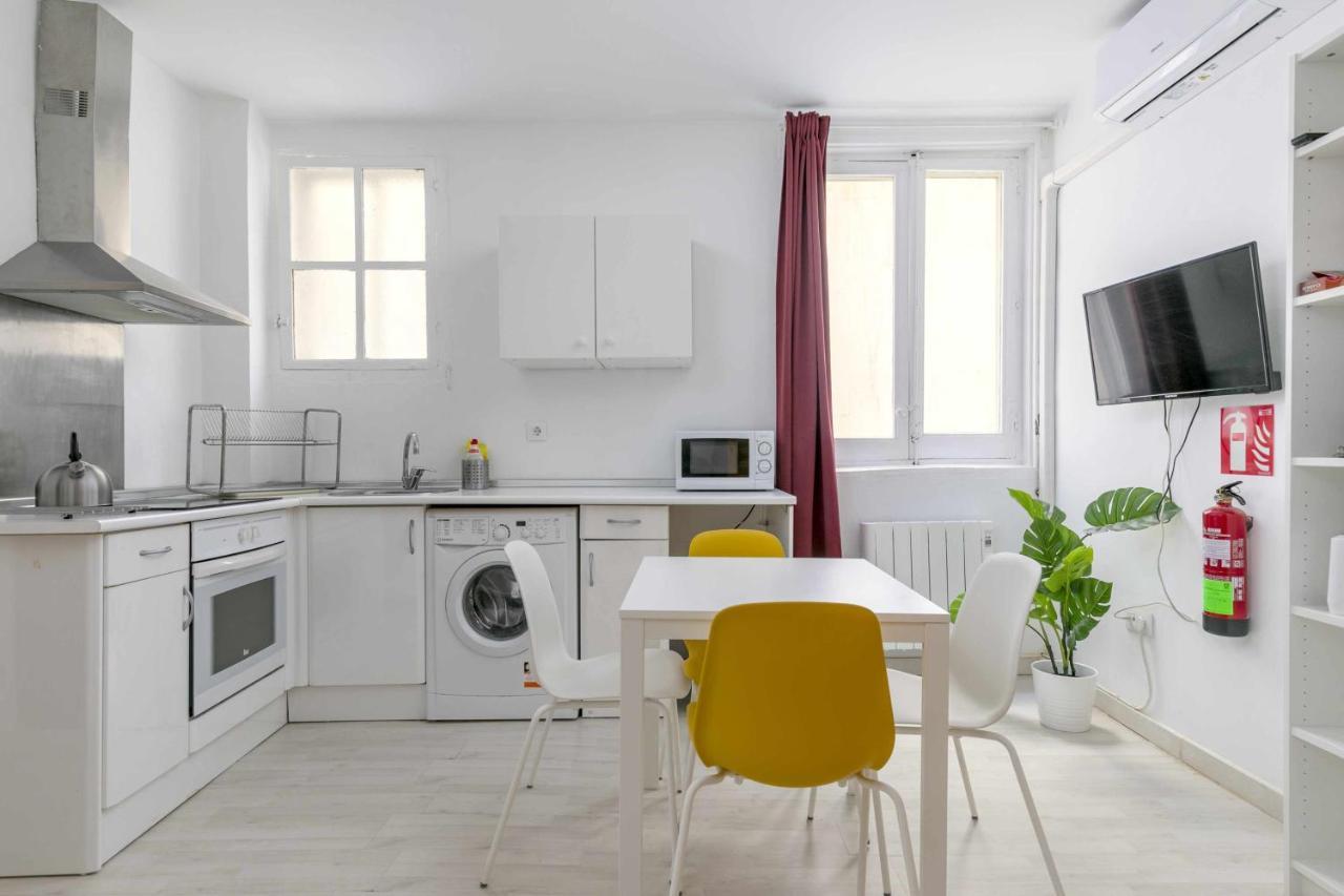 Apartamento Centrico Y Confortable Apartment Madrid Exterior photo